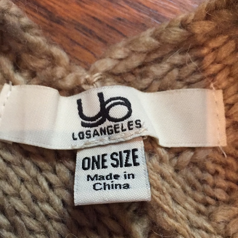Perfect Poncho! - Picture 3 of 5